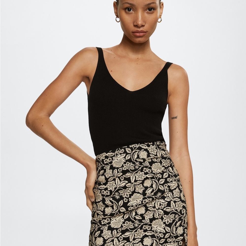 Mango Linen Black-White Floral‎ Mini Skirt Size Large - Picture 4 of 13
